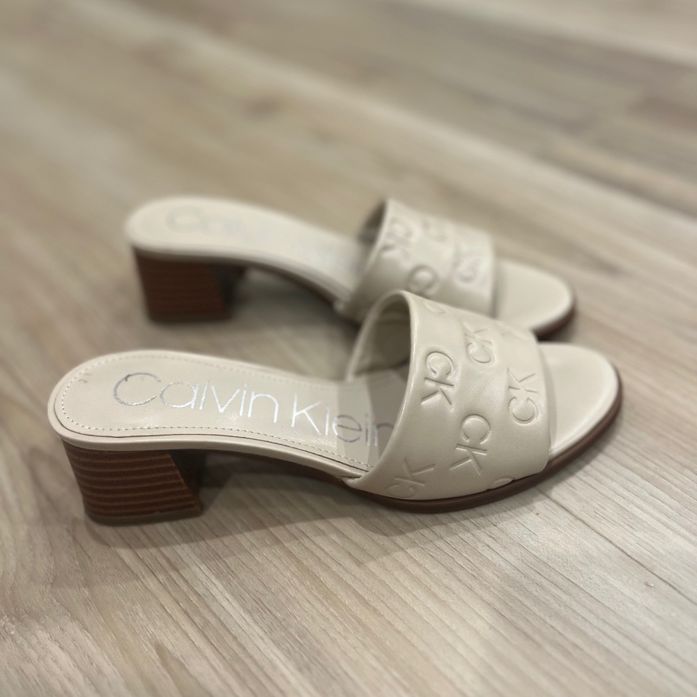 CALVIN KLEIN Size 6 1/2M WOMENS ELORA LOGO DRESS SANDALS